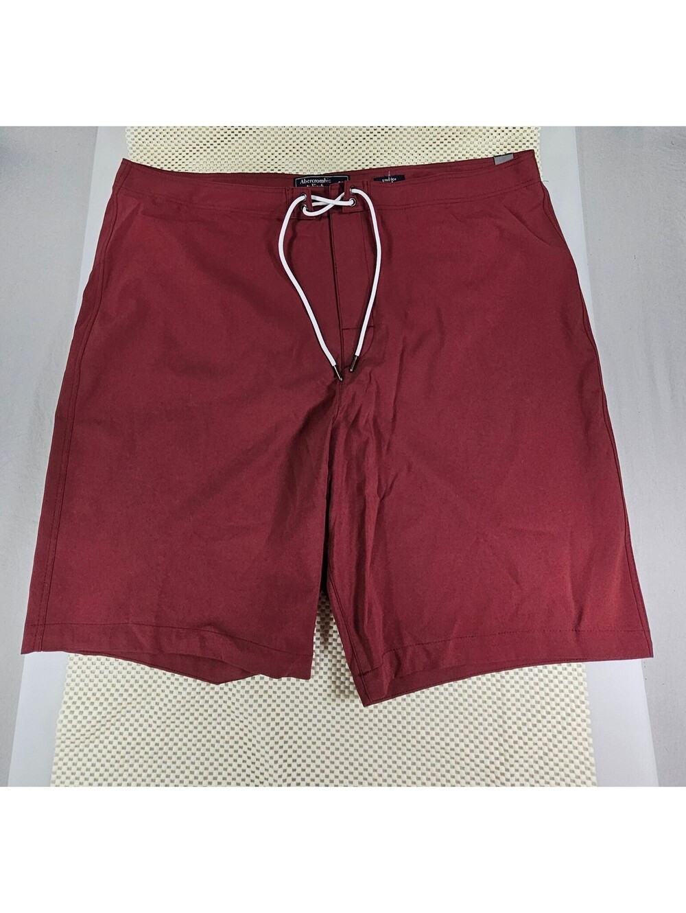 Abercrombie & Fitch Classic Board Shorts, Maroon, Size 38.  NWT